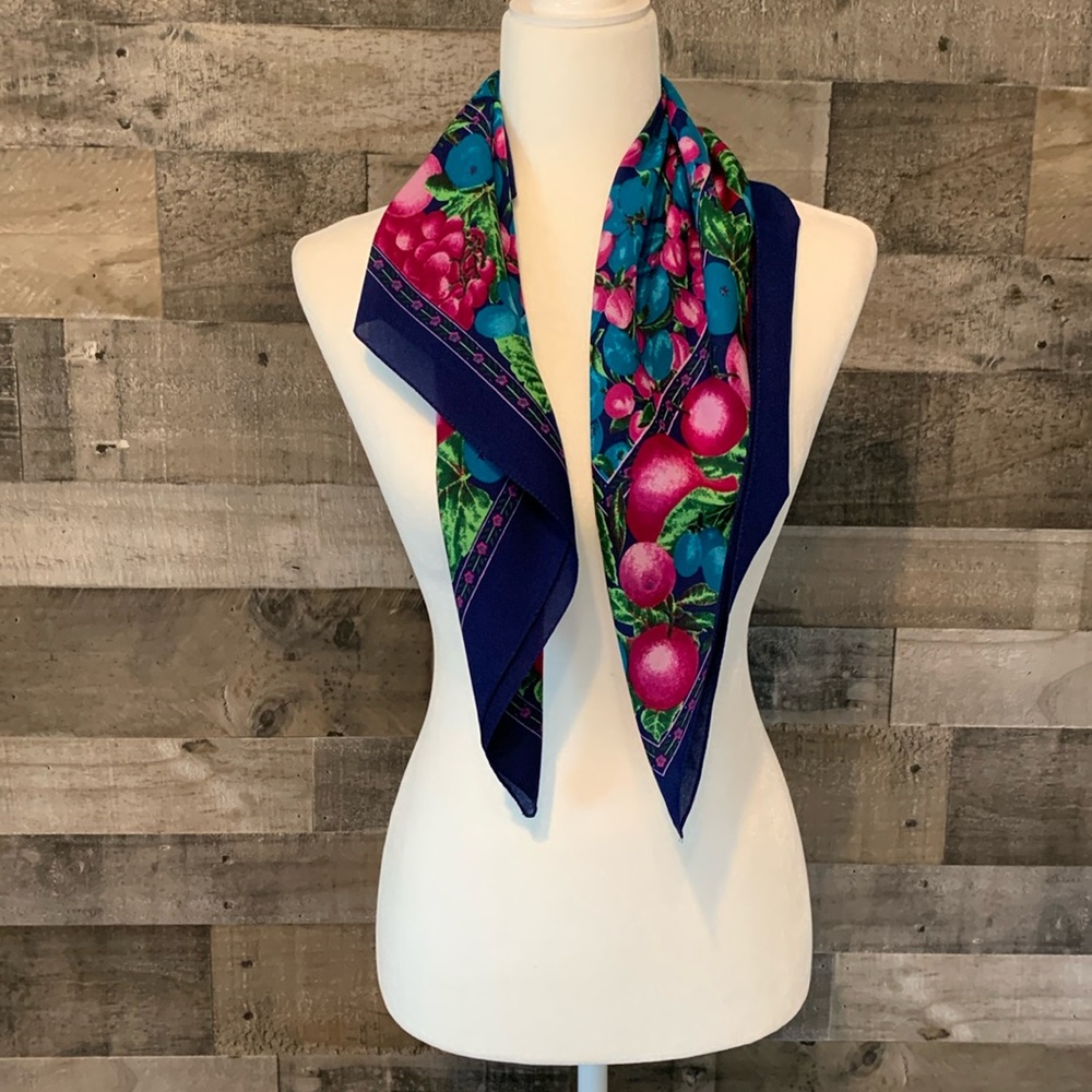 Square Scarf with fruit